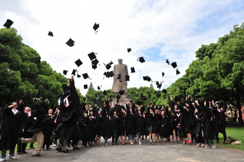 湖南省在职人员报考浙江大学同等学力申硕需要满足什么条件？