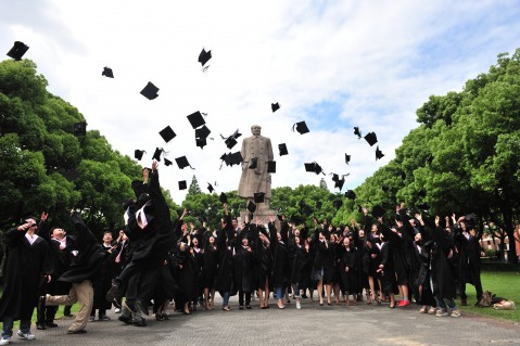 湖南省在职人员报考浙江大学同等学力申硕需要满足什么条件？