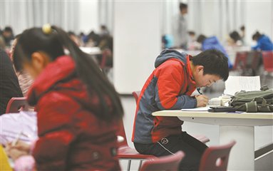 2018年中国石油大学在职研究生考试容易么?