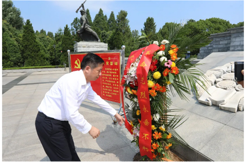 武汉工程大学新一届“两委”委员赴红安开展党史学习教育